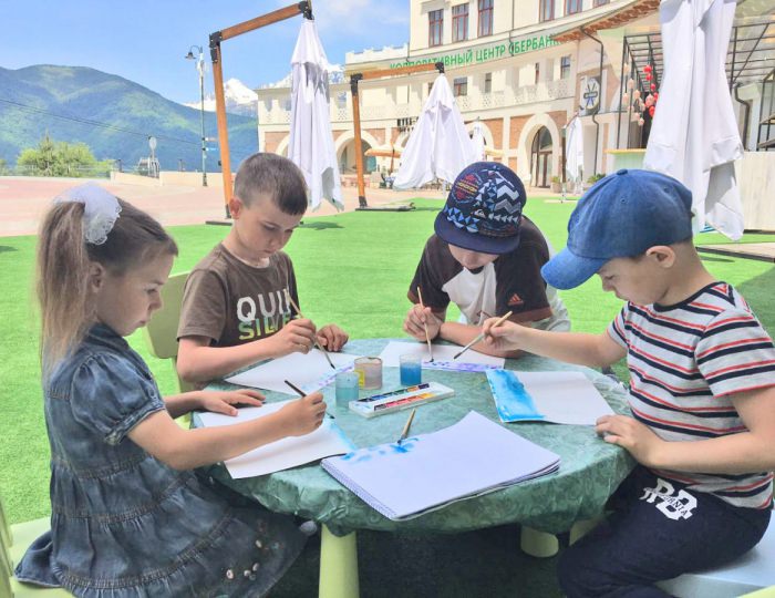 Услуги для детей - Апартаменты Курорта Красная Поляна (бывш. «Горки Город»)